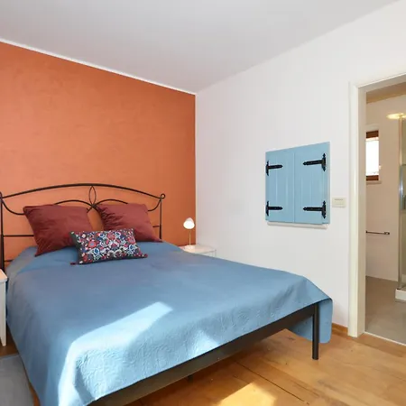 Casa Degli Artisti * 罗维尼